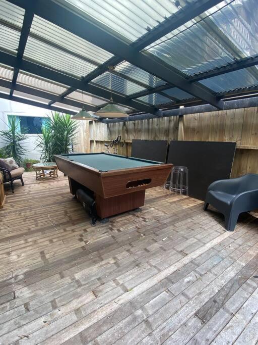 Electric Waihi House - Family & Dog Friendly, Close To Beach, Pool Table, Outdoor Fire Room, Skate Ramp Holiday home *